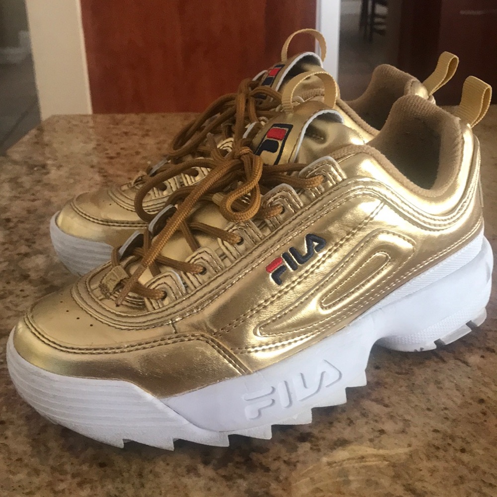 Women’s FILA Disruptor II Premium Metallic Sneaker